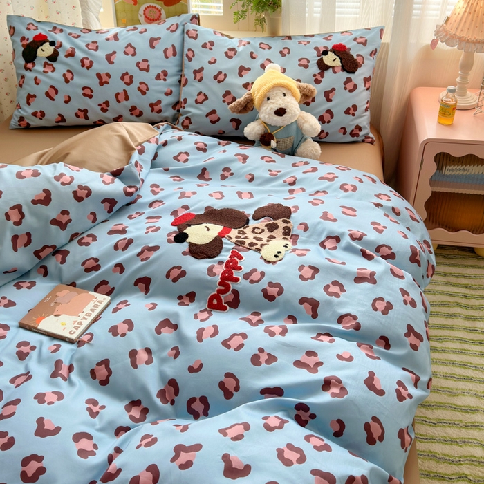 91家纺网 家纺一手货源 找家纺 曼之夏 2026新款50支长绒棉毛巾绣四件套 豹纹泰迪