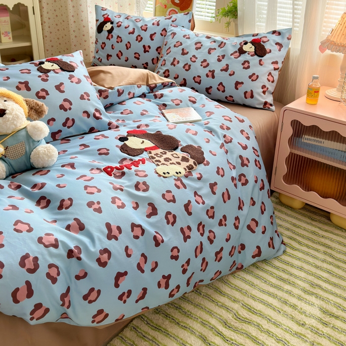 91家纺网 家纺一手货源 找家纺 曼之夏 2026新款50支长绒棉毛巾绣四件套 豹纹泰迪