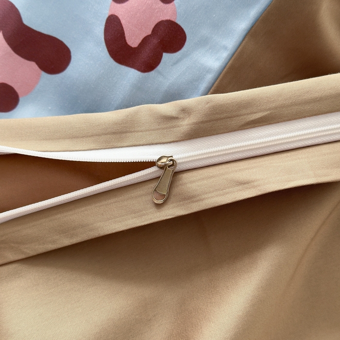 91家纺网 家纺一手货源 找家纺 曼之夏 2026新款50支长绒棉毛巾绣四件套 豹纹泰迪