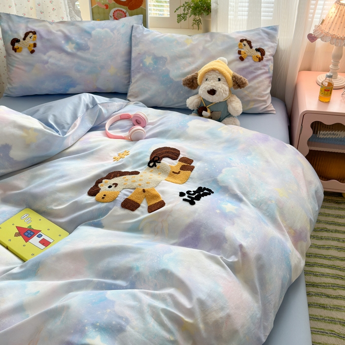 91家纺网 家纺一手货源 找家纺 曼之夏 2026新款50支长绒棉毛巾绣四件套 梦幻飞马