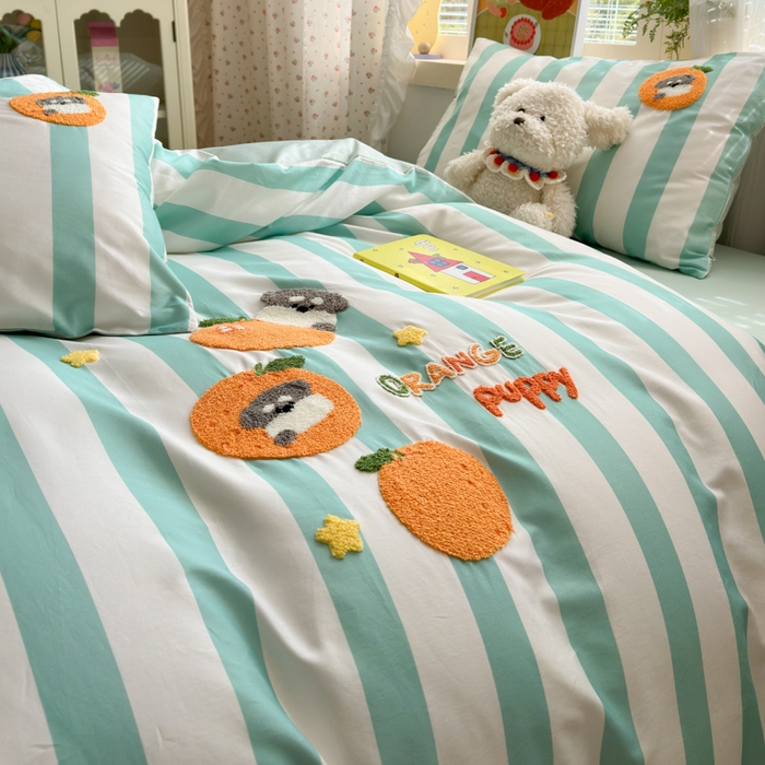 91家纺网 家纺一手货源 找家纺 曼之夏 2026新款50支长绒棉毛巾绣四件套 条纹雪纳瑞