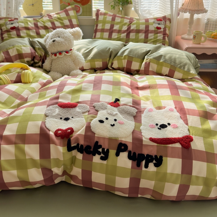 91家纺网 家纺一手货源 找家纺 曼之夏 2026新款50支长绒棉毛巾绣四件套 幸运小狗