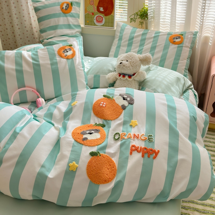 91家纺网 家纺一手货源 找家纺 曼之夏 2026新款50支长绒棉毛巾绣四件套 条纹雪纳瑞