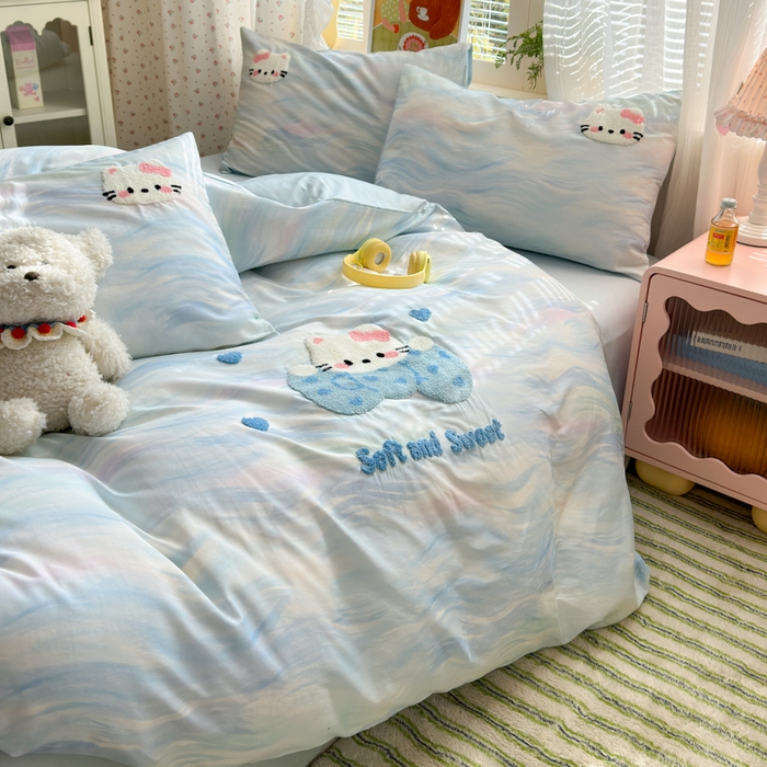 91家纺网 家纺一手货源 找家纺 曼之夏 2026新款50支长绒棉毛巾绣四件套 油画猫咪