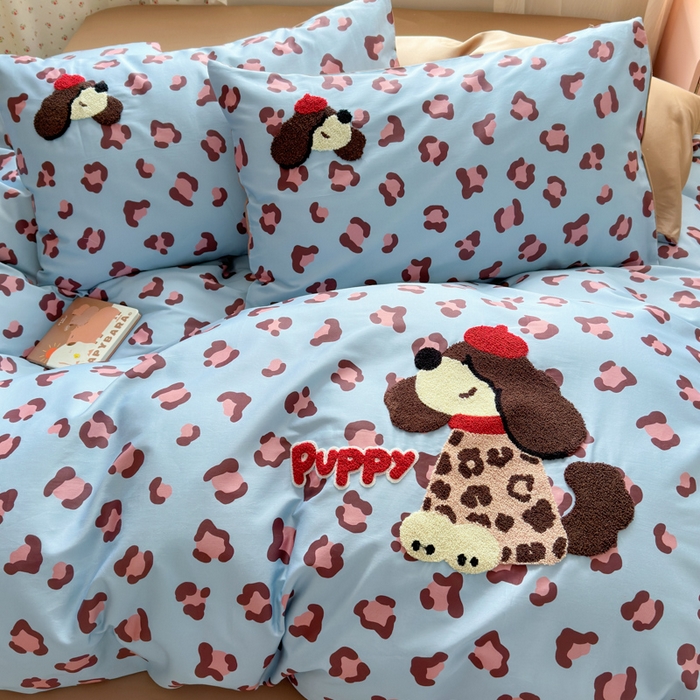 91家纺网 家纺一手货源 找家纺 曼之夏 2026新款50支长绒棉毛巾绣四件套 豹纹泰迪