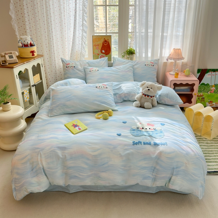 91家纺网 家纺一手货源 找家纺 曼之夏 2026新款50支长绒棉毛巾绣四件套 油画猫咪