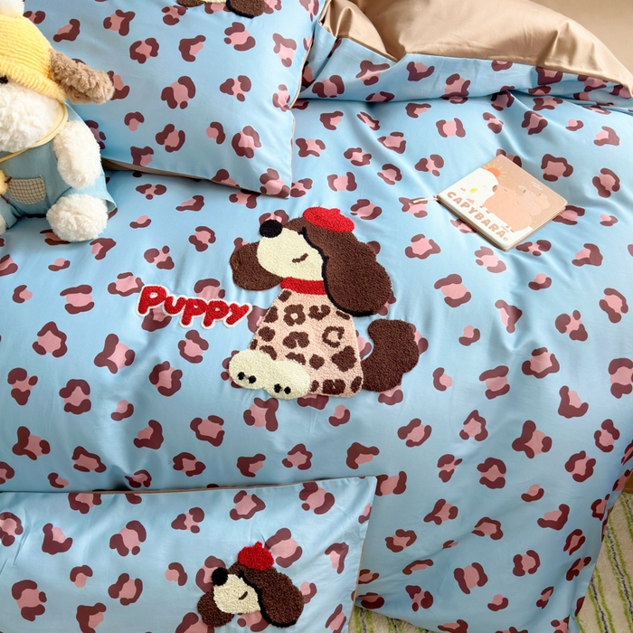 91家纺网 家纺一手货源 找家纺 曼之夏 2026新款50支长绒棉毛巾绣四件套 豹纹泰迪