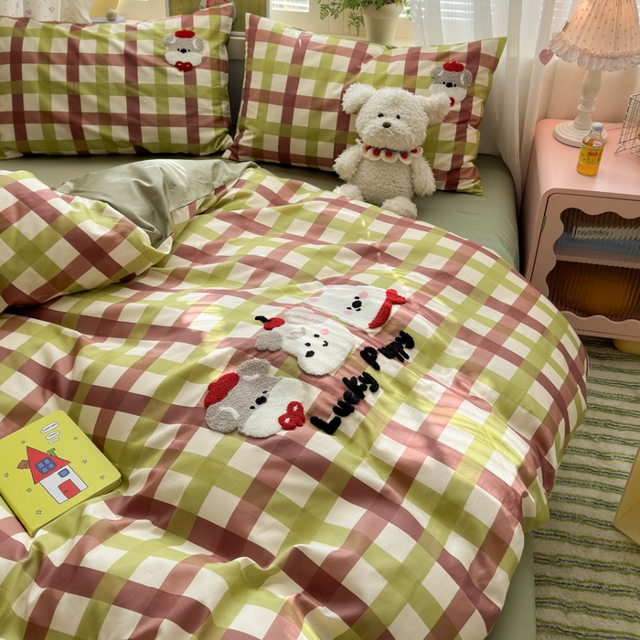 91家纺网 家纺一手货源 找家纺 曼之夏 2026新款50支长绒棉毛巾绣四件套 幸运小狗