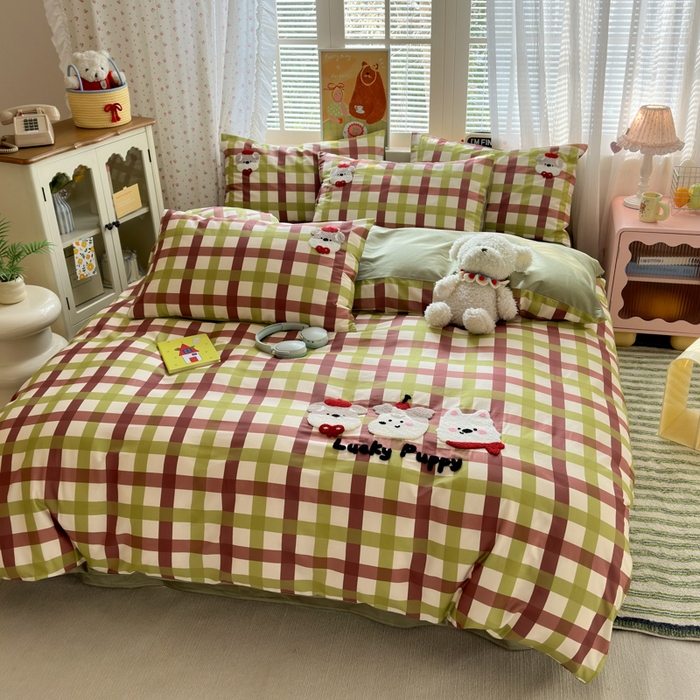 91家纺网 家纺一手货源 找家纺 曼之夏 2026新款50支长绒棉毛巾绣四件套 幸运小狗