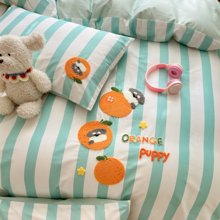 91家纺网 家纺一手货源 找家纺 曼之夏 2026新款50支长绒棉毛巾绣四件套 条纹雪纳瑞