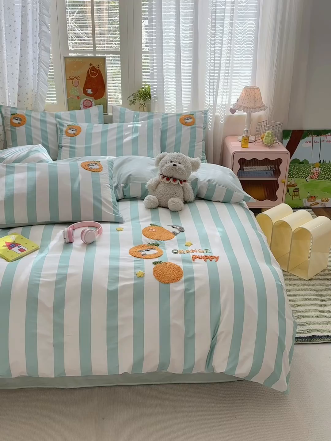 91家纺网 家纺一手货源 找家纺 曼之夏 2026新款50支长绒棉毛巾绣四件套 条纹雪纳瑞