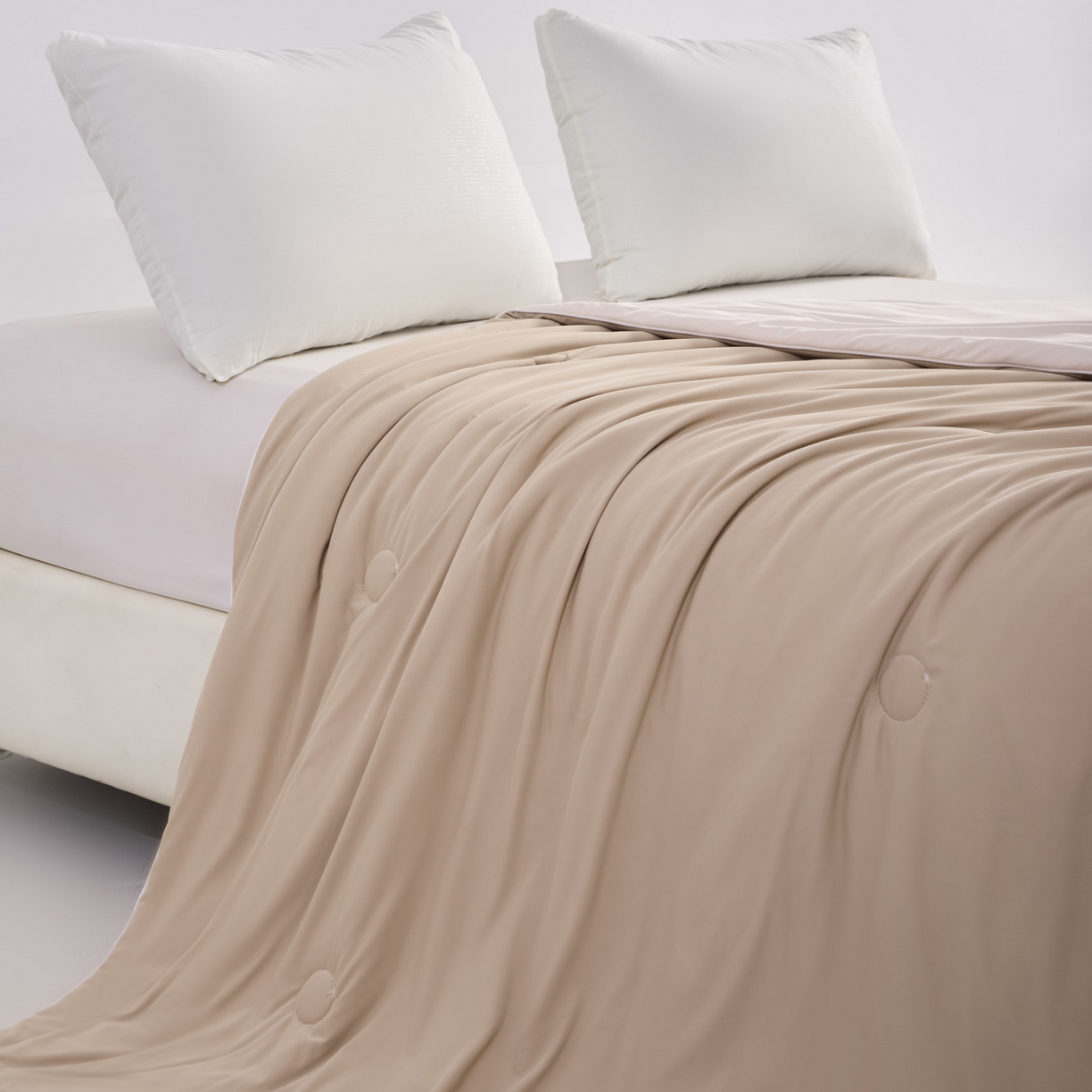 91家纺网 家纺一手货源 找家纺 漫仙阁家纺 2026年新款纯色凉感丝夏被空调被学生宿舍夏被夏凉被 奶油白+浅咖