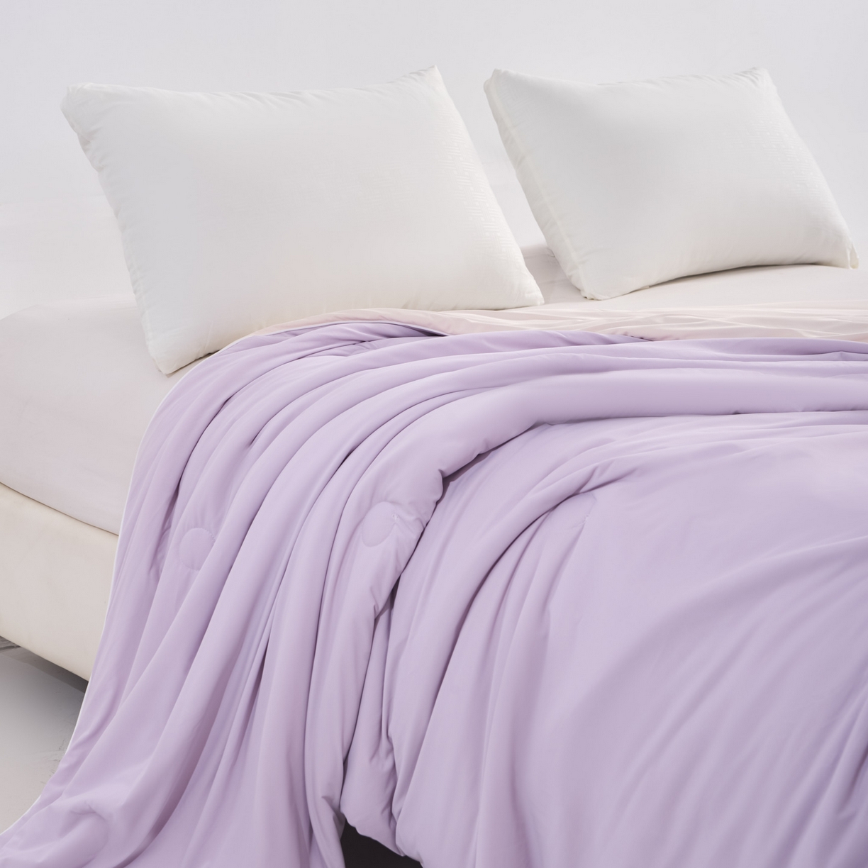 91家纺网 家纺一手货源 找家纺 漫仙阁家纺 2026年新款纯色凉感丝夏被空调被学生宿舍夏被夏凉被 奶油白+浅紫