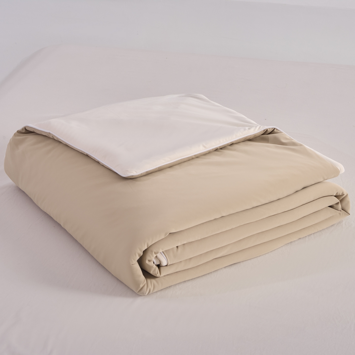 91家纺网 家纺一手货源 找家纺 漫仙阁家纺 2026年新款纯色凉感丝夏被空调被学生宿舍夏被夏凉被 奶油白+浅咖