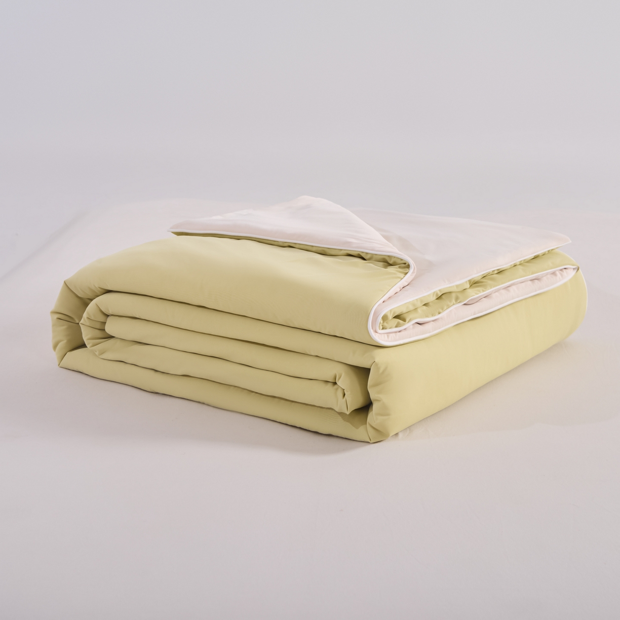 91家纺网 家纺一手货源 找家纺 漫仙阁家纺 2026年新款纯色凉感丝夏被空调被学生宿舍夏被夏凉被 奶油白+芝士黄