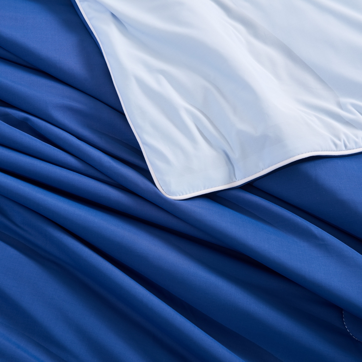 91家纺网 家纺一手货源 找家纺 漫仙阁家纺 2026年新款纯色凉感丝夏被空调被学生宿舍夏被夏凉被 浅蓝+深蓝