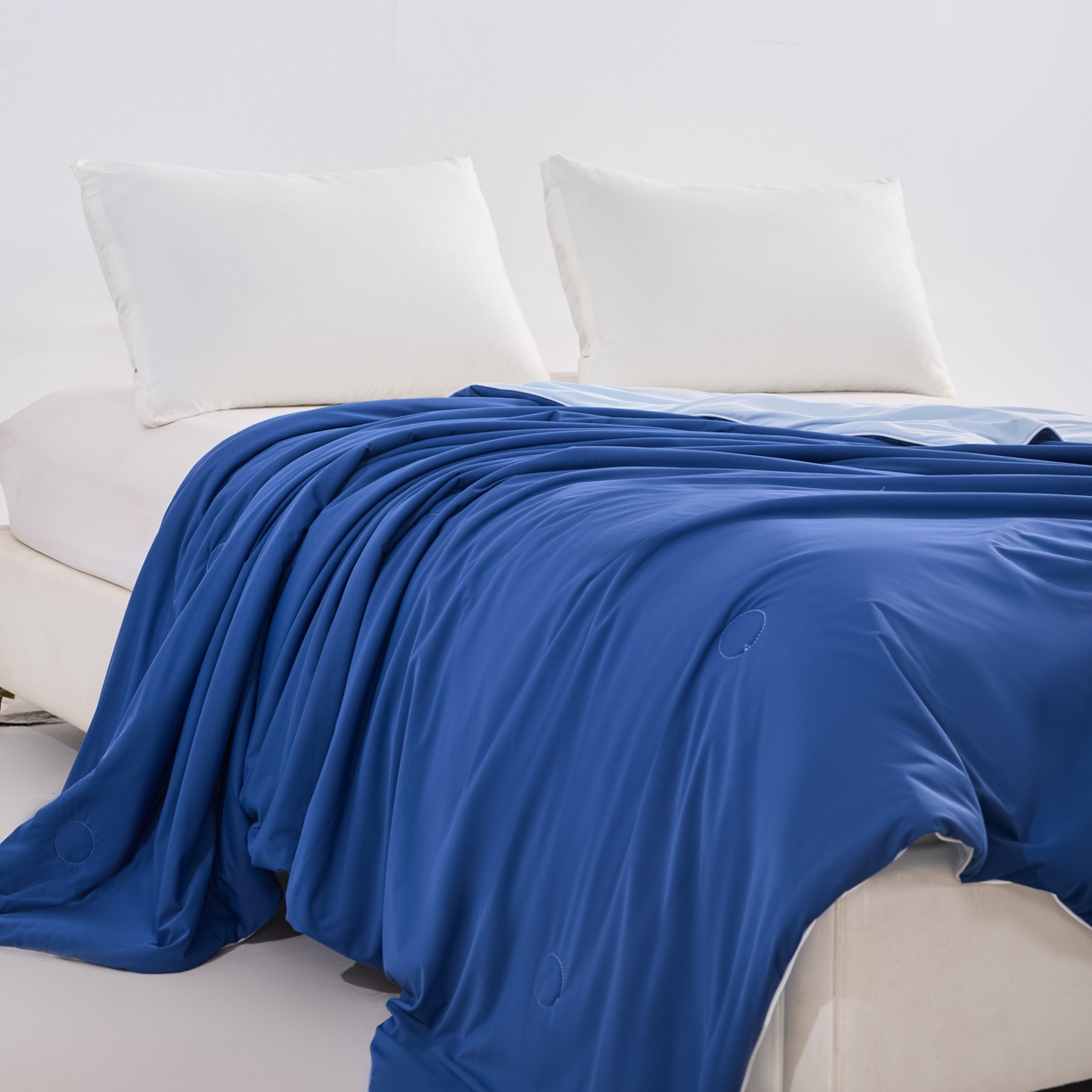 91家纺网 家纺一手货源 找家纺 漫仙阁家纺 2026年新款纯色凉感丝夏被空调被学生宿舍夏被夏凉被 浅蓝+深蓝