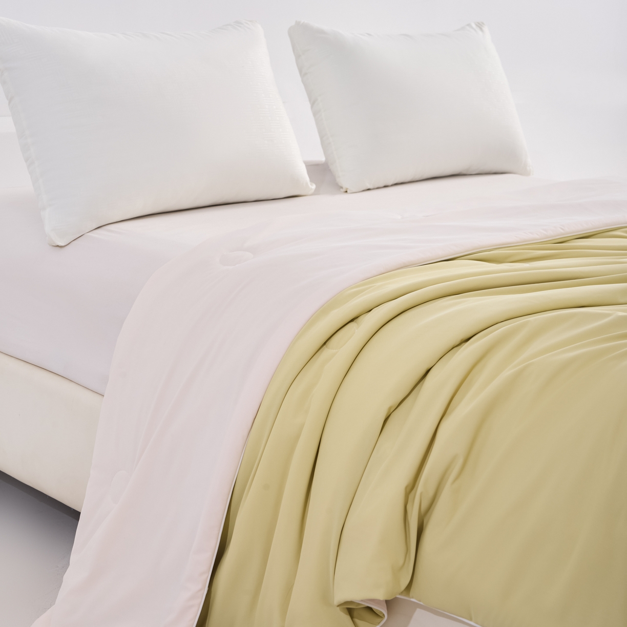 91家纺网 家纺一手货源 找家纺 漫仙阁家纺 2026年新款纯色凉感丝夏被空调被学生宿舍夏被夏凉被 奶油白+芝士黄