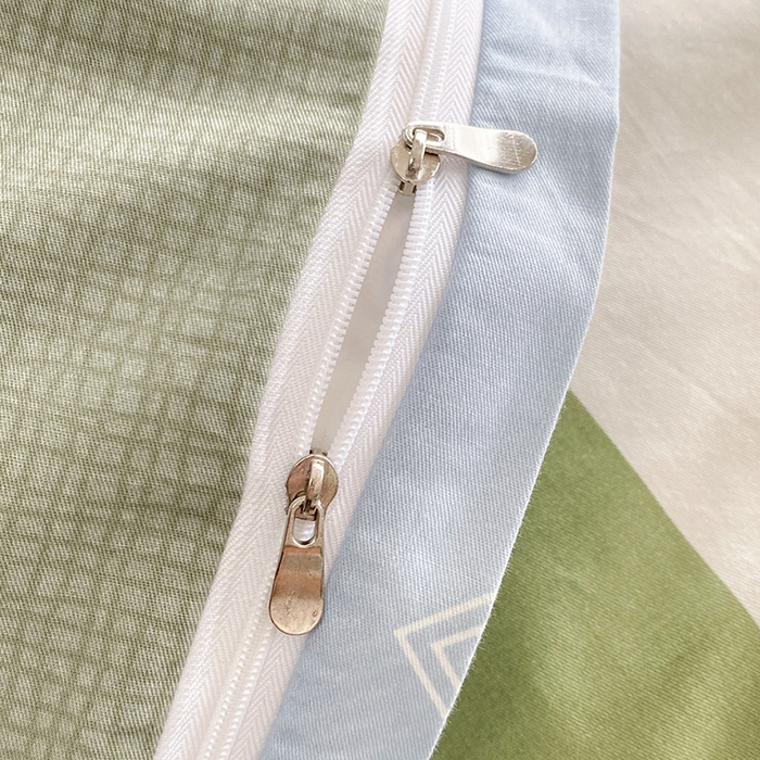 91家纺网 家纺一手货源 找家纺 宇彬家纺 2026直播新款13372A类全棉纯棉印花床单床笠款四件套和单被套喷气清新简约 动感电波