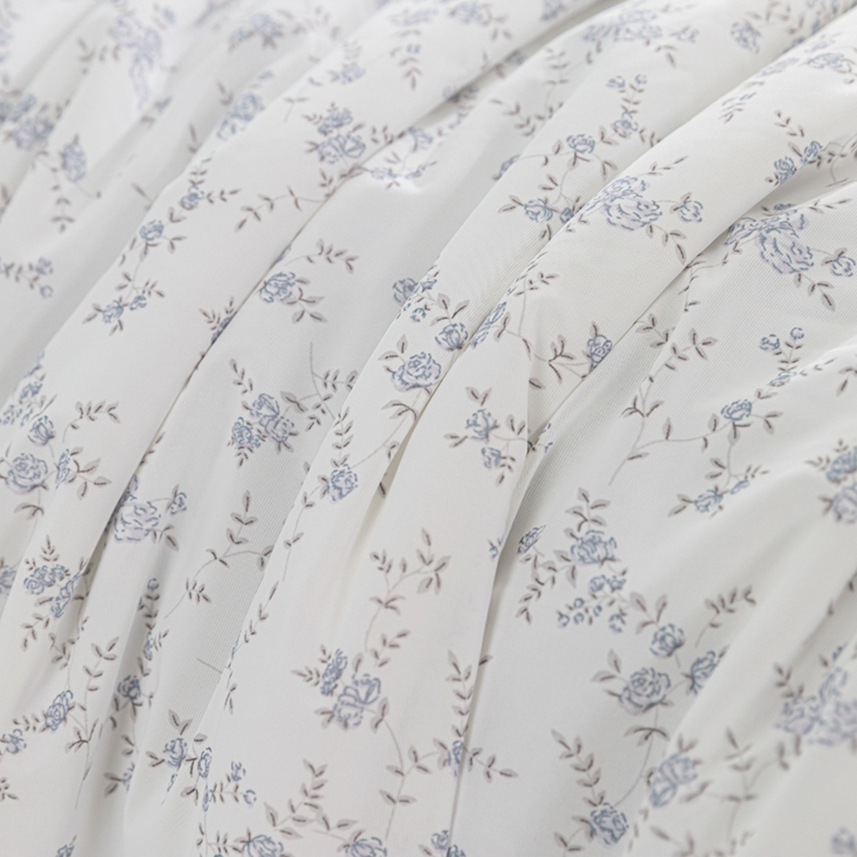 91家纺网 家纺一手货源 找家纺 漫仙阁家纺 2026年新款印花凉感丝夏被空调被学生夏凉被 春日兰