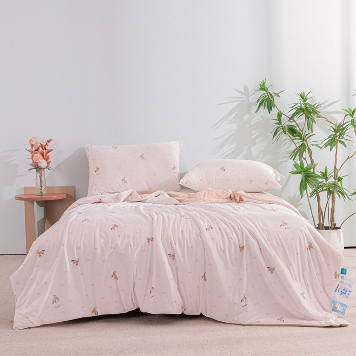 91家纺网 家纺一手货源 找家纺 漫仙阁家纺 2026年新款印花凉感丝夏被空调被学生夏凉被 可可小姐