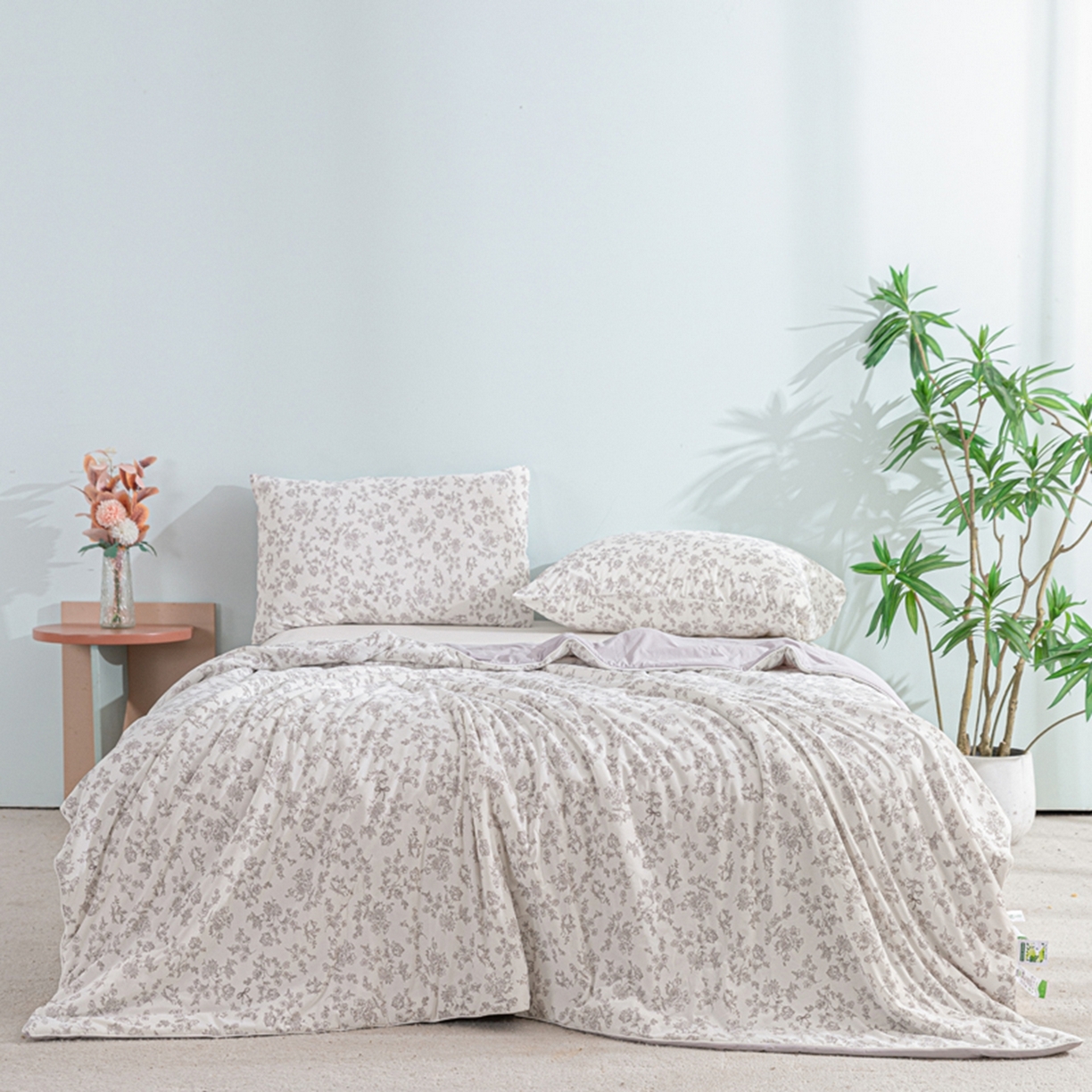 91家纺网 家纺一手货源 找家纺 漫仙阁家纺 2026年新款印花凉感丝夏被空调被学生夏凉被 香颂