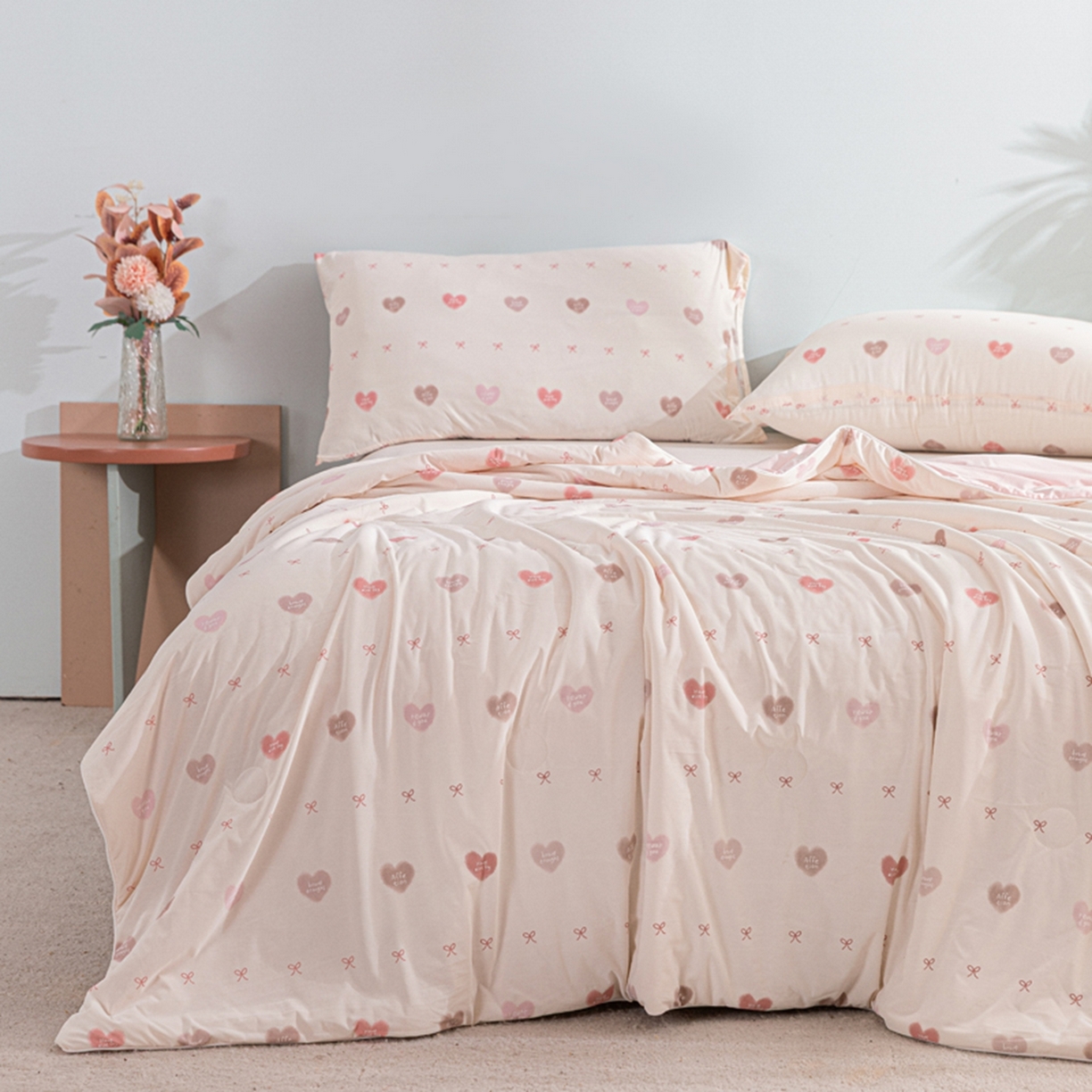 91家纺网 家纺一手货源 找家纺 漫仙阁家纺 2026年新款印花凉感丝夏被空调被学生夏凉被 心动