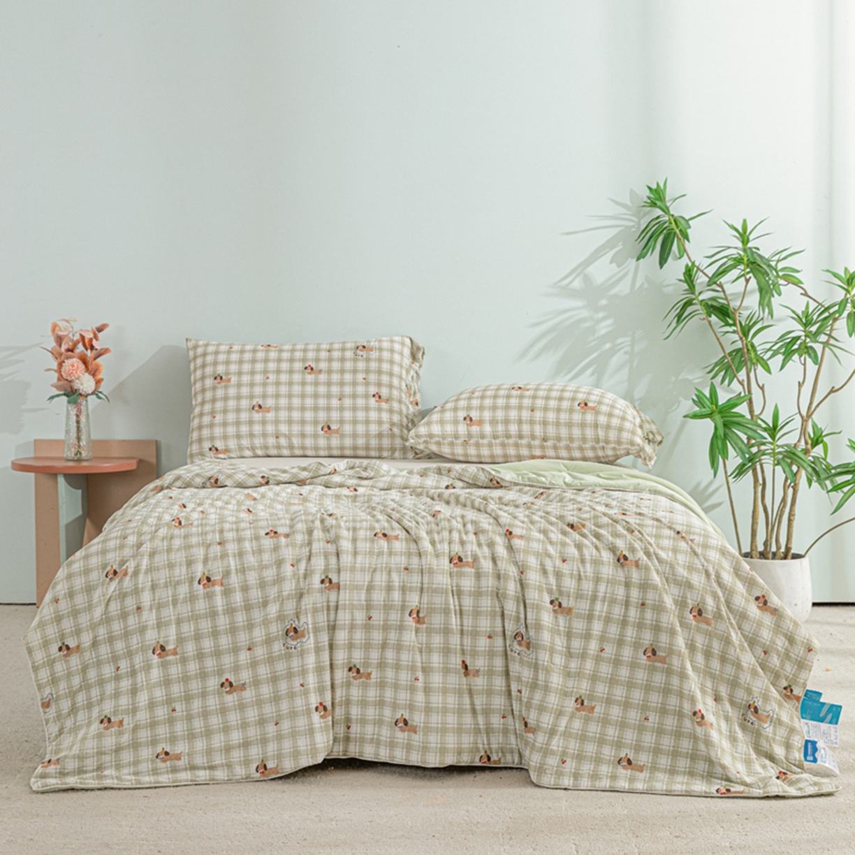 91家纺网 家纺一手货源 找家纺 漫仙阁家纺 2026年新款印花凉感丝夏被空调被学生夏凉被 腊肠狗