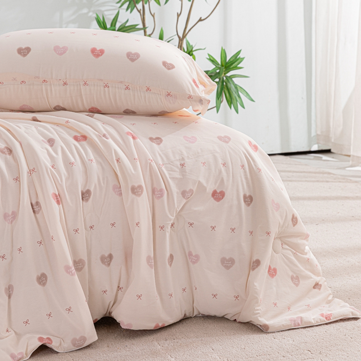 91家纺网 家纺一手货源 找家纺 漫仙阁家纺 2026年新款印花凉感丝夏被空调被学生夏凉被 心动