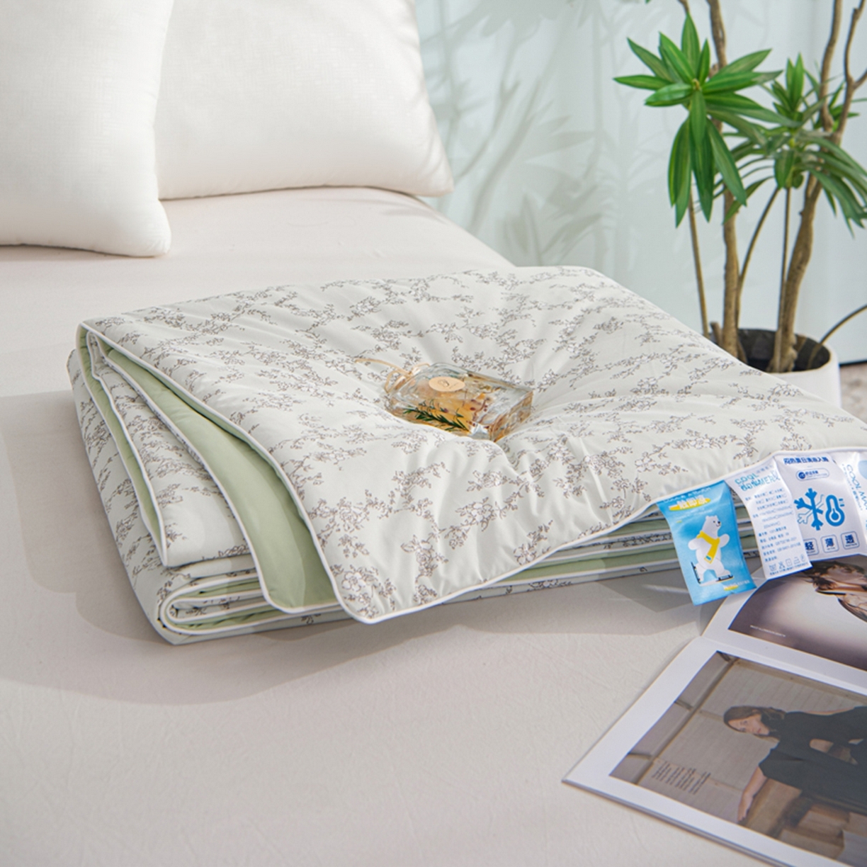 91家纺网 家纺一手货源 找家纺 漫仙阁家纺 2026年新款印花凉感丝夏被空调被学生夏凉被 夏礼