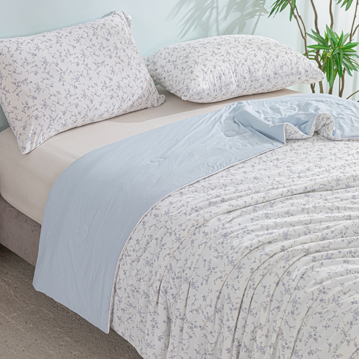 91家纺网 家纺一手货源 找家纺 漫仙阁家纺 2026年新款印花凉感丝夏被空调被学生夏凉被 春日兰