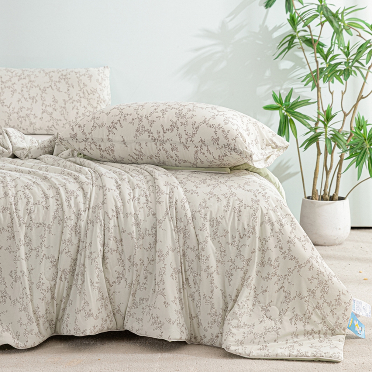 91家纺网 家纺一手货源 找家纺 漫仙阁家纺 2026年新款印花凉感丝夏被空调被学生夏凉被 夏礼