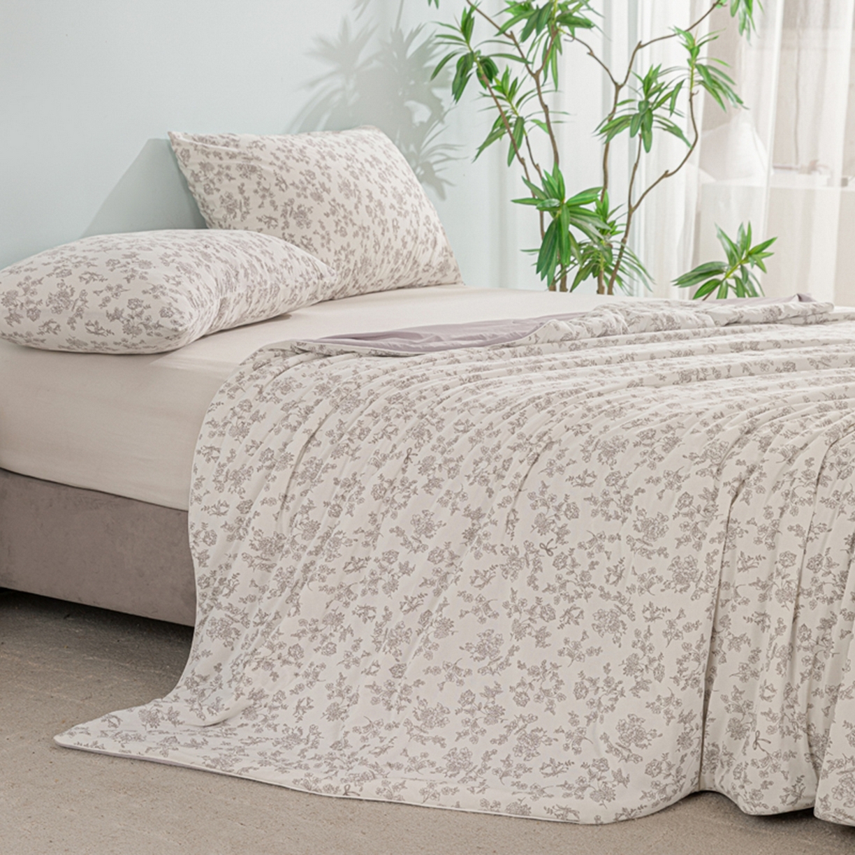 91家纺网 家纺一手货源 找家纺 漫仙阁家纺 2026年新款印花凉感丝夏被空调被学生夏凉被 香颂