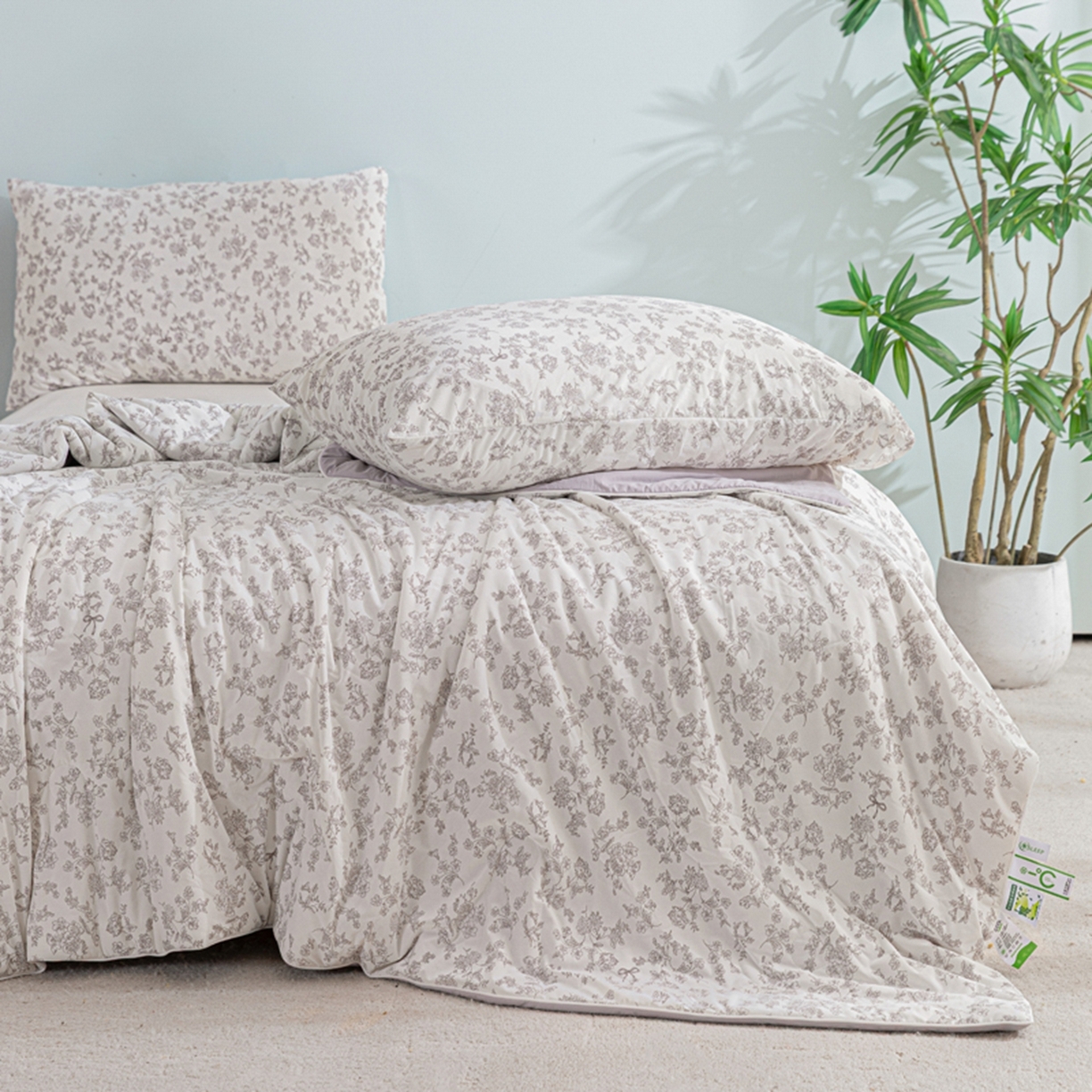 91家纺网 家纺一手货源 找家纺 漫仙阁家纺 2026年新款印花凉感丝夏被空调被学生夏凉被 香颂