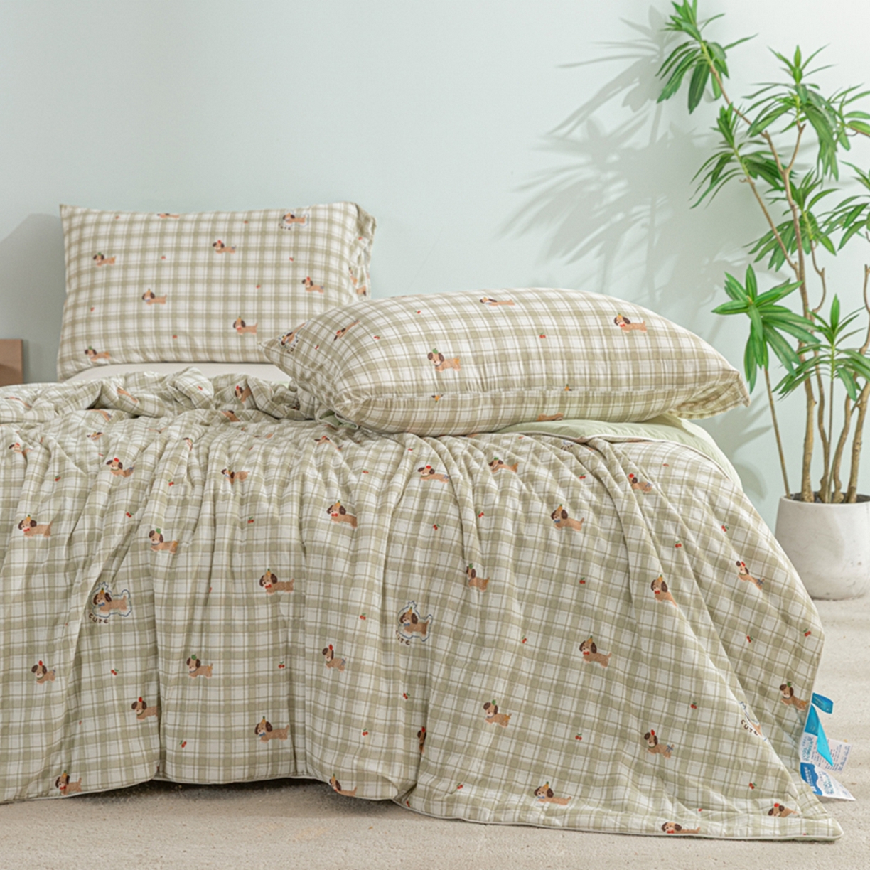 91家纺网 家纺一手货源 找家纺 漫仙阁家纺 2026年新款印花凉感丝夏被空调被学生夏凉被 腊肠狗