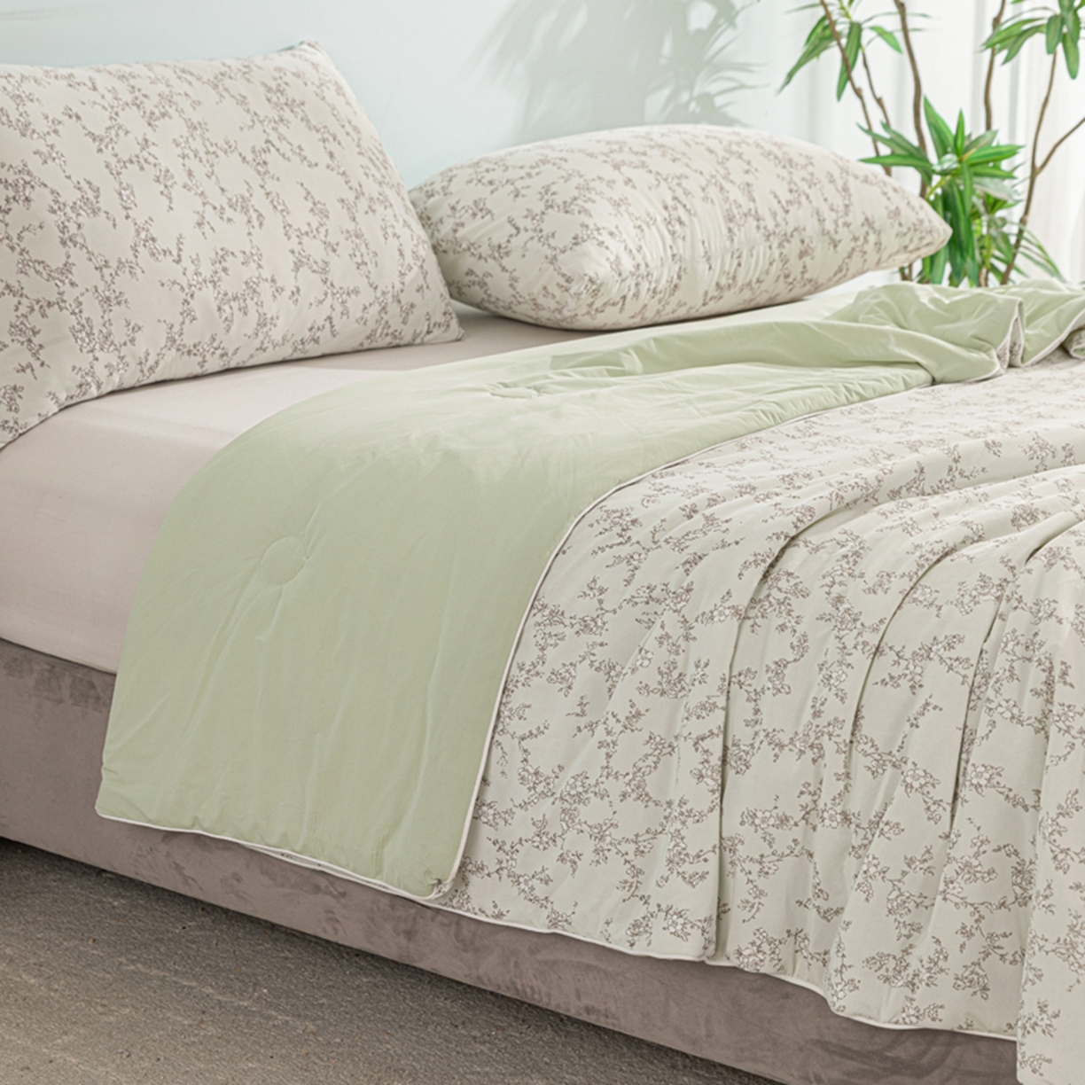 91家纺网 家纺一手货源 找家纺 漫仙阁家纺 2026年新款印花凉感丝夏被空调被学生夏凉被 夏礼