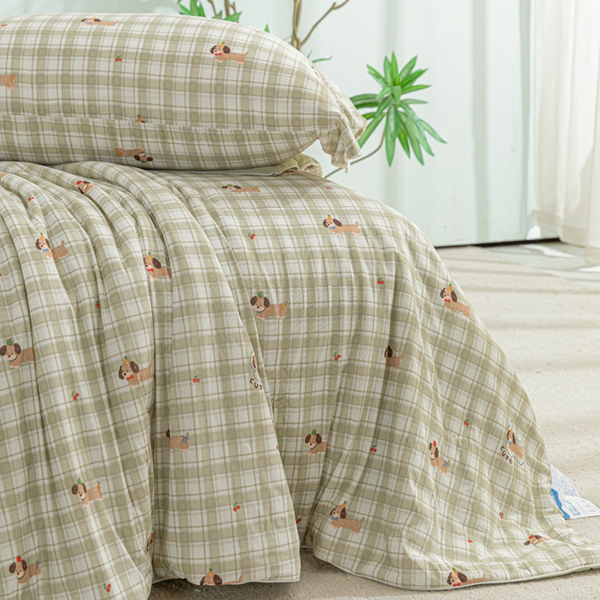 91家纺网 家纺一手货源 找家纺 漫仙阁家纺 2026年新款印花凉感丝夏被空调被学生夏凉被 腊肠狗