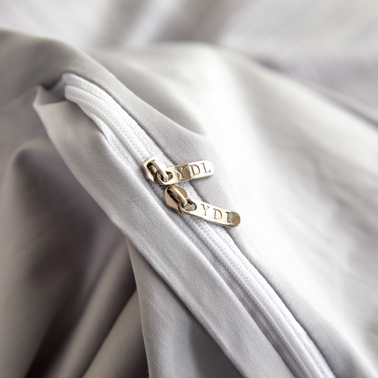 91家纺网 家纺一手货源 找家纺 新方向 【控价 提供买家秀】2026新款数码印花50s双股全棉贡缎长绒棉四件套-星河（控价 标准328元 加大348元） 星河-爵士灰