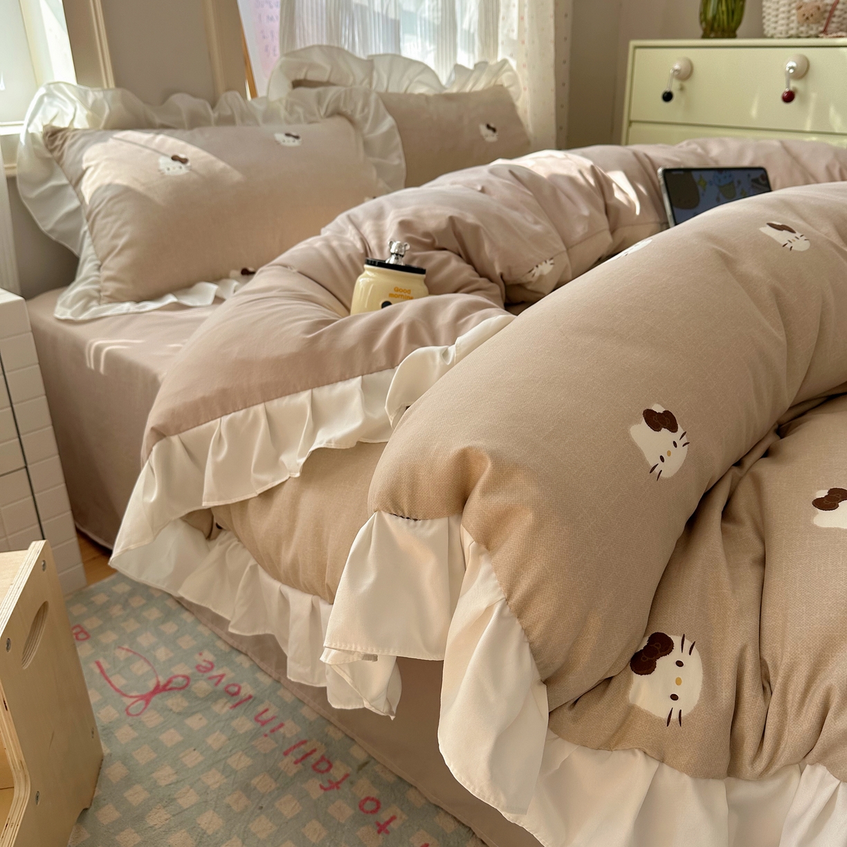 91家纺网 家纺一手货源 找家纺 （总）沐慕 2026新款加厚款水洗棉云朵棉花边款四件套