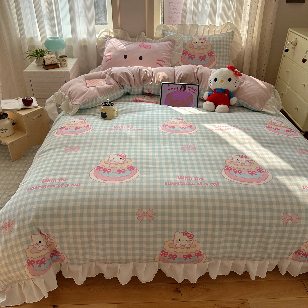 91家纺网 家纺一手货源 找家纺 沐慕 2026新款加厚款水洗棉云朵棉花边款四件套 M蛋糕猫咪