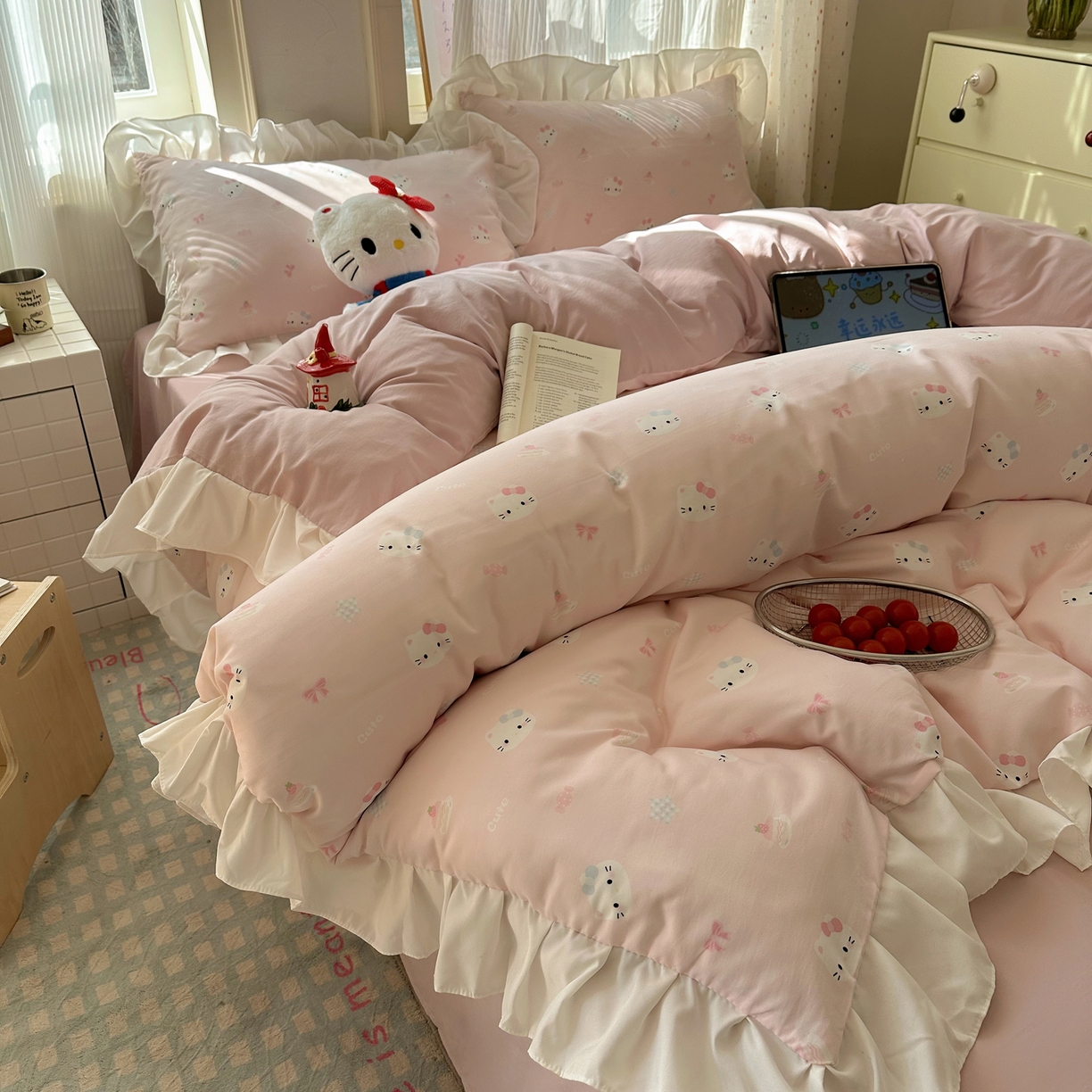 91家纺网 家纺一手货源 找家纺 沐慕 2026新款加厚款水洗棉云朵棉花边款四件套 M粉黛kt