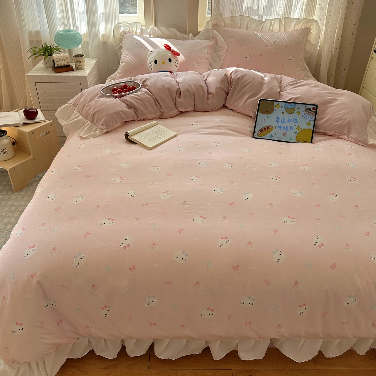 91家纺网 家纺一手货源 找家纺 沐慕 2026新款加厚款水洗棉云朵棉花边款四件套 M粉黛kt