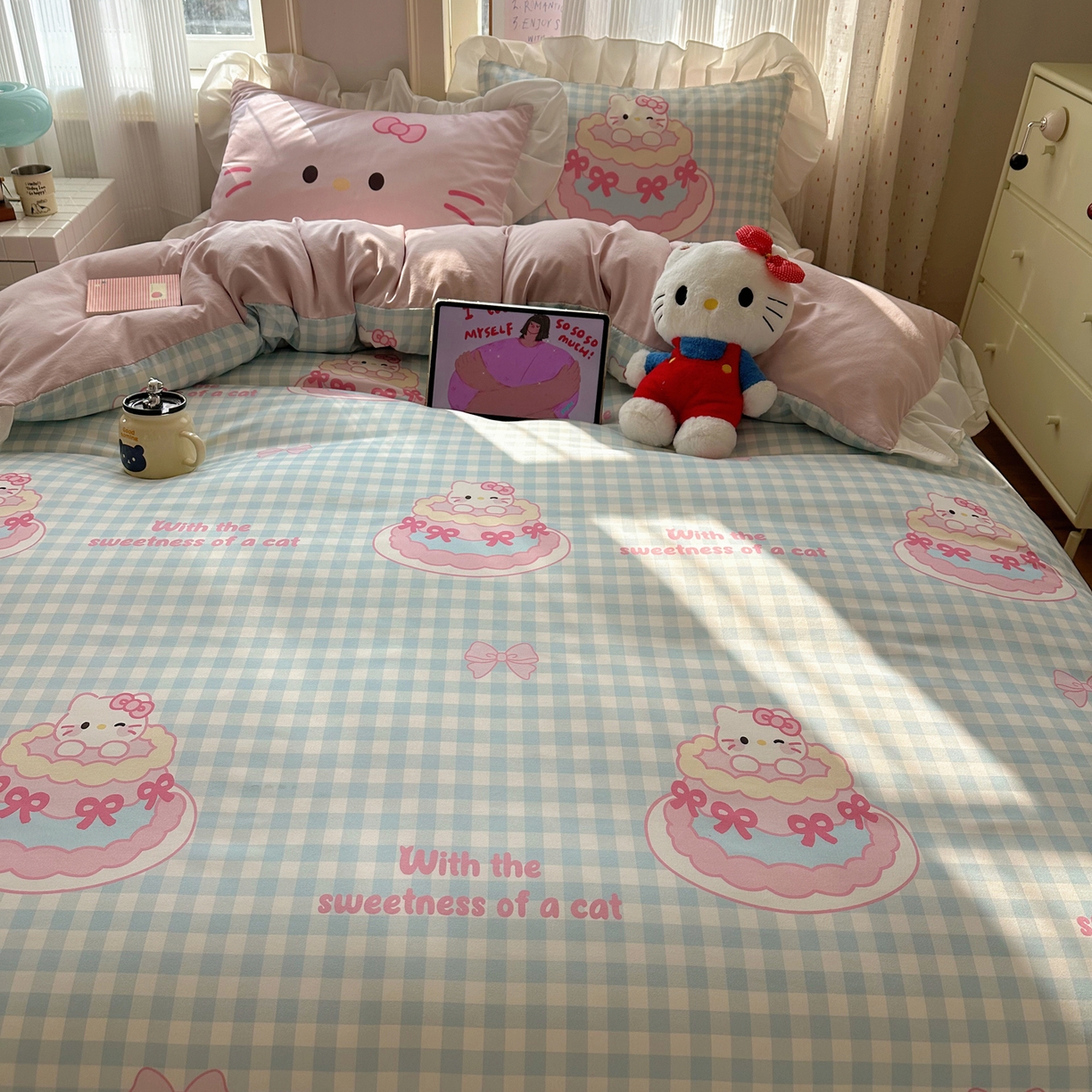 91家纺网 家纺一手货源 找家纺 沐慕 2026新款加厚款水洗棉云朵棉花边款四件套 M蛋糕猫咪