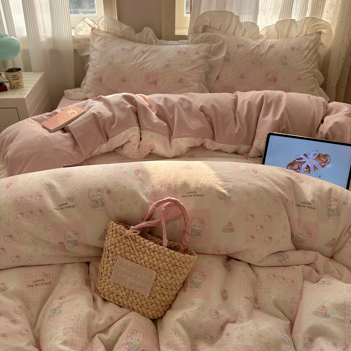 91家纺网 家纺一手货源 找家纺 沐慕 2026新款加厚款水洗棉云朵棉花边款四件套 M格子碎花喵