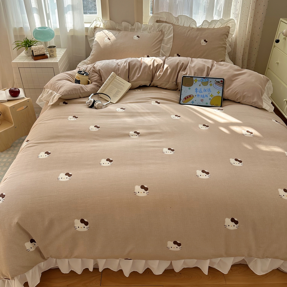 91家纺网 家纺一手货源 找家纺 沐慕 2026新款加厚款水洗棉云朵棉花边款四件套 M奶咖小喵
