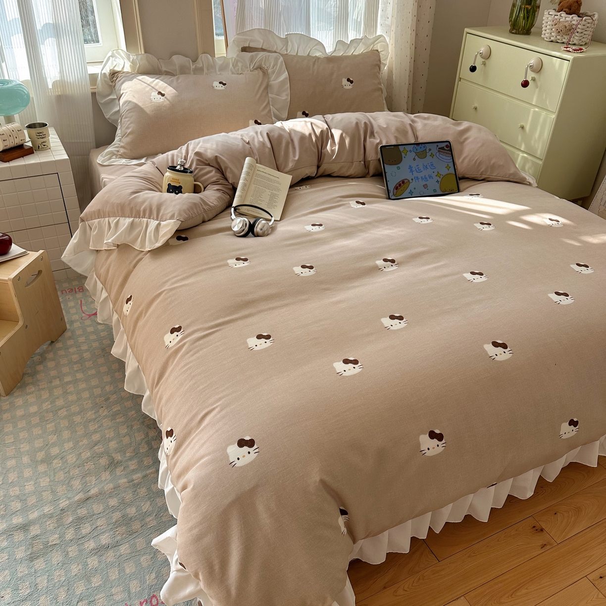 91家纺网 家纺一手货源 找家纺 沐慕 2026新款加厚款水洗棉云朵棉花边款四件套 M奶咖小喵