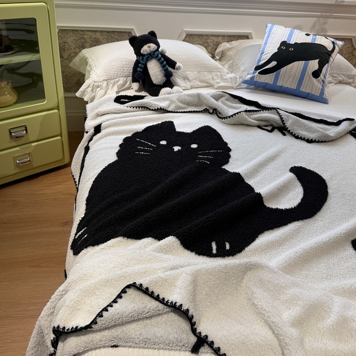 91家纺网 家纺一手货源 找家纺 （总）曼町家居 2026新款针织半边绒贝壳边盖毯毯子