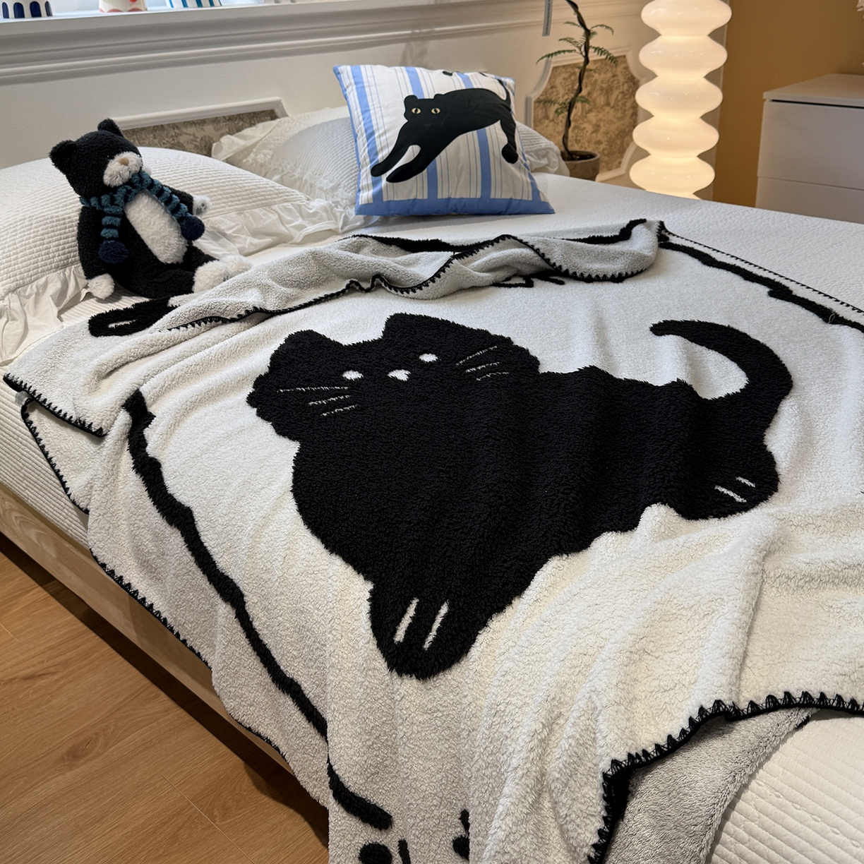 91家纺网 家纺一手货源 找家纺 （总）曼町家居 2026新款针织半边绒贝壳边盖毯毯子