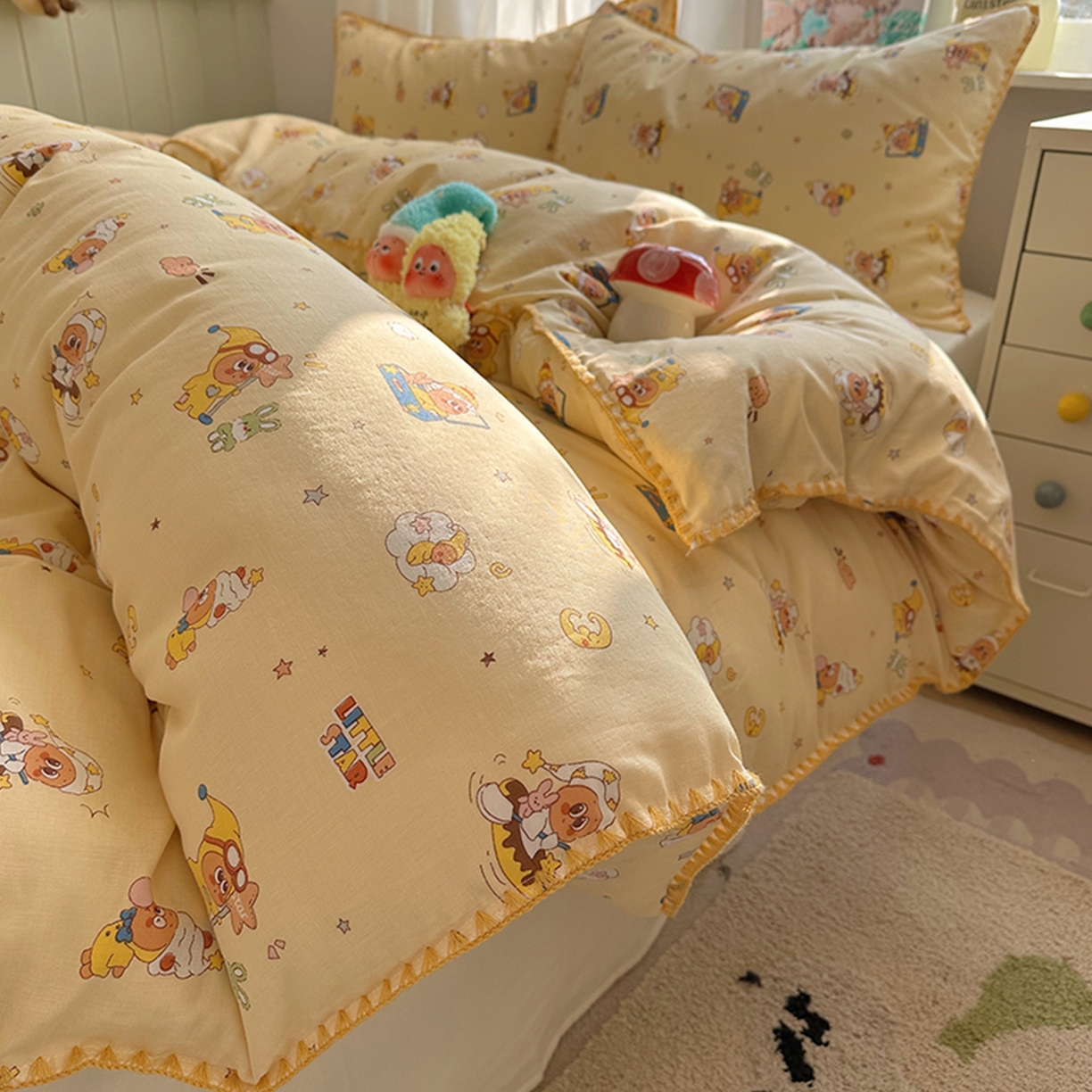 91家纺网 家纺一手货源 找家纺 桃子家居 2026新款A类纯棉有氧双层纱高品质贝壳边三角针工艺全棉四件套系列 棉双层纱-布丁星星