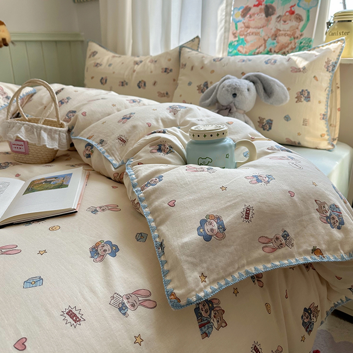 91家纺网 家纺一手货源 找家纺 桃子家居 2026新款A类纯棉有氧双层纱高品质贝壳边三角针工艺全棉四件套系列 棉双层纱-元气小兔